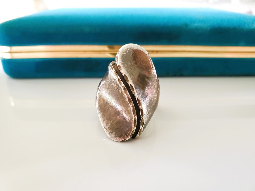 Vintage Sterling Silver Modernist Concave Ring